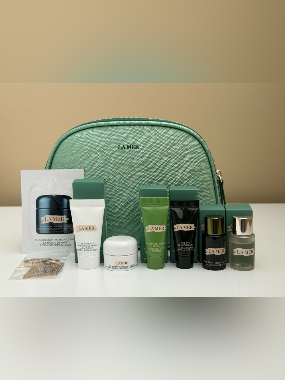 LA MER 9pc Cream+Cleanser+Serum+Eye+Lotion+Toner MINI Gift Set w/Bag & Keychain